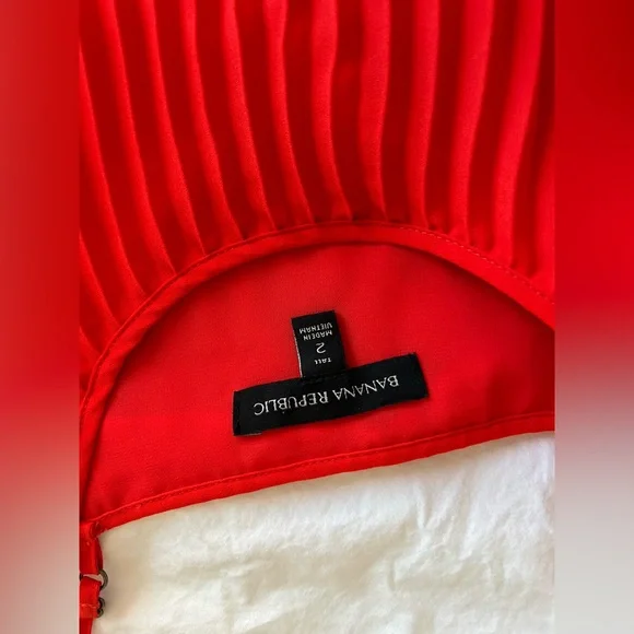 Gorgeous Red Banana Republic Maxi Dress! 💋 - Picture 4 of 5